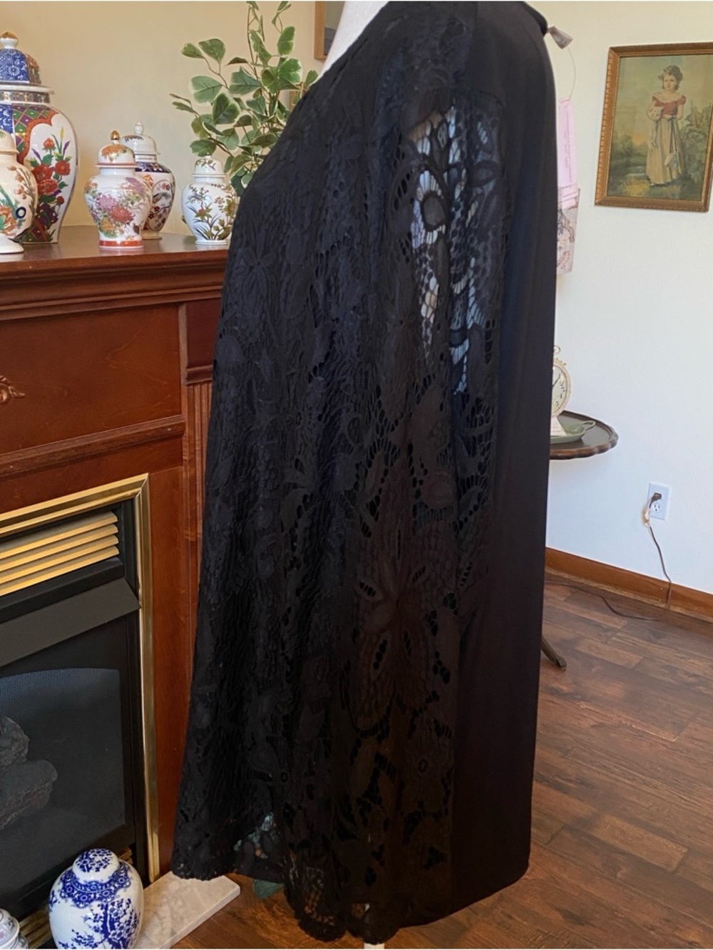 CJ Banks • Black Lace Overlay Tunic Top • 2X 20/22W • NWT - Picture 4 of 8